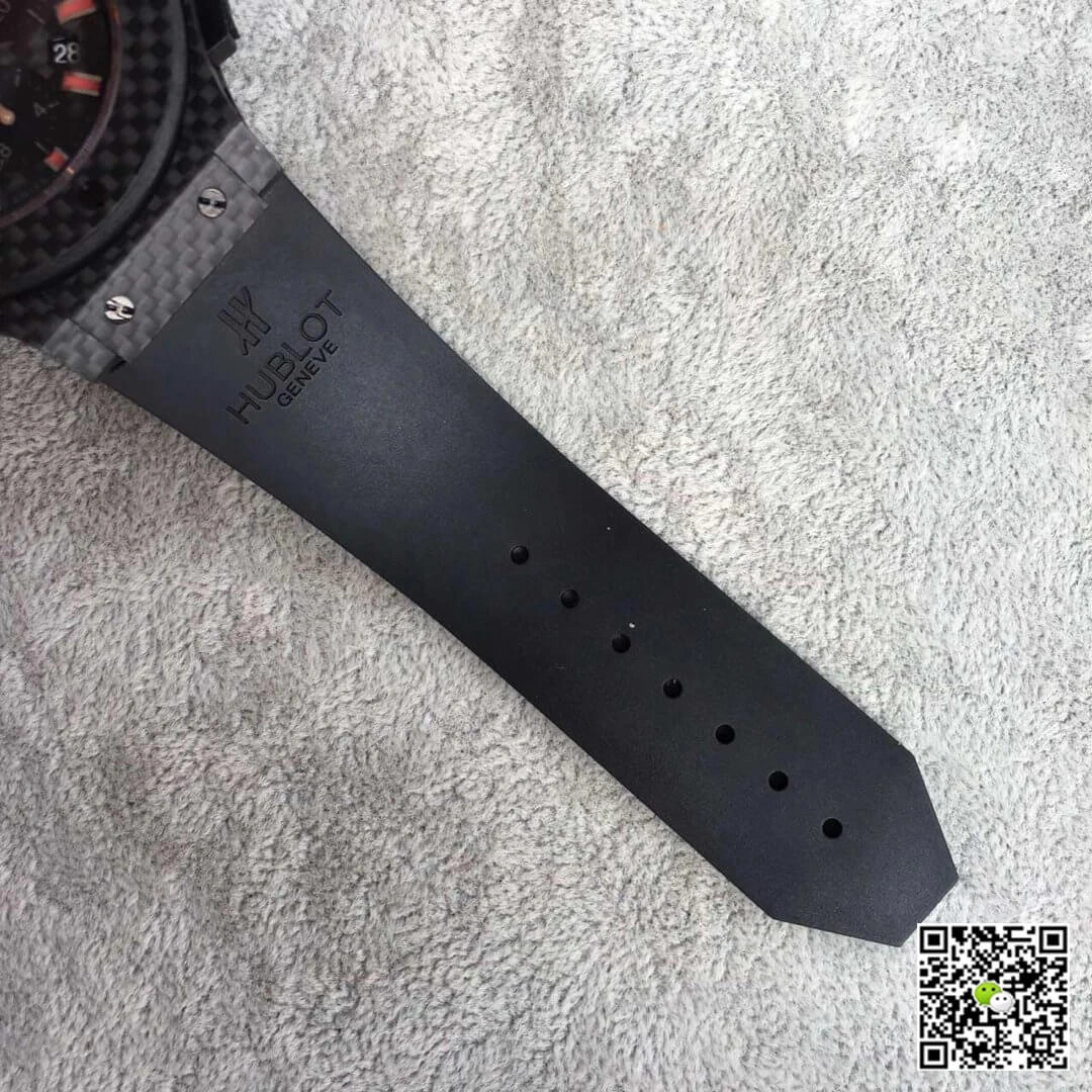 Hublot Big Bang 301.QX.1724.RX V6 Factory 1:1 Best Edition Replica Watch Carbon Fiber Case